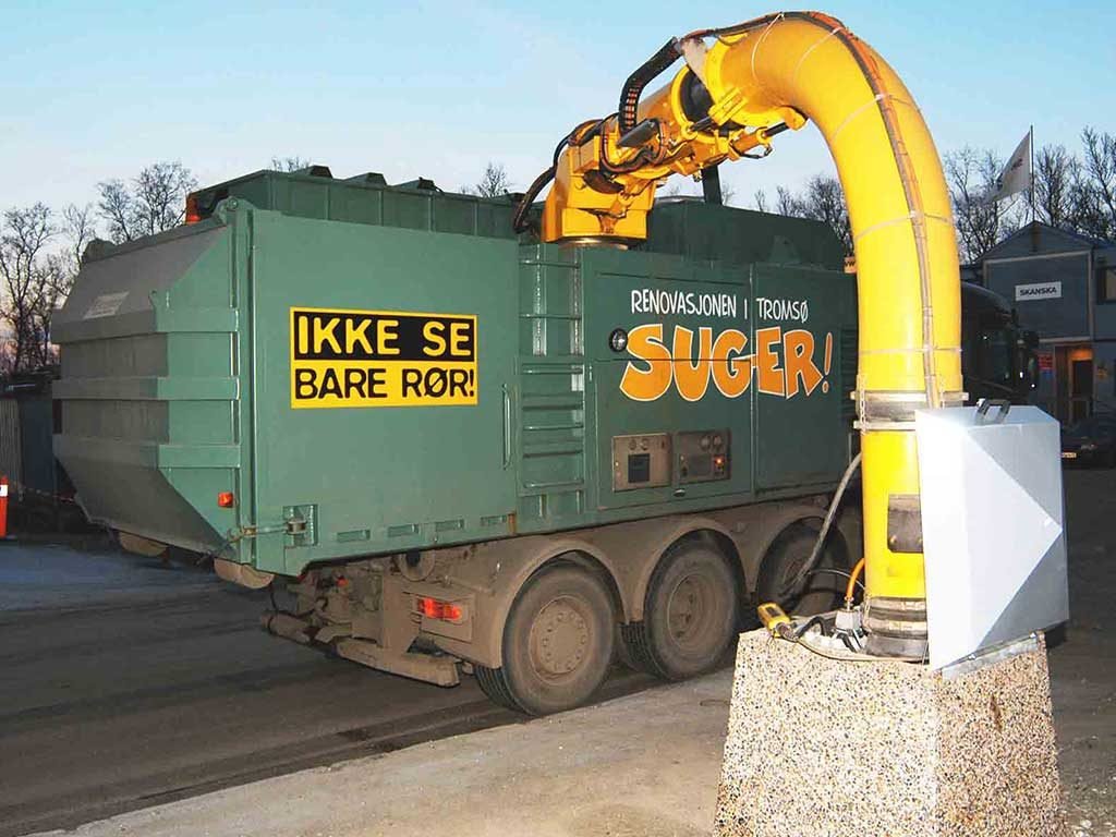 Remiks første søppelsug bil